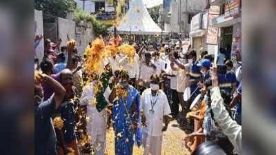 ಮೈಸೂರಲ್ಲಿ ಕೊರೊನಾ ವಾರಿಯರ್ಸ್‌ಗೆ‌ ಮಂಗಳ ವಾದ್ಯ, ಪುಷ್ಪ ವೃಷ್ಠಿಯ ಗೌರವ..!