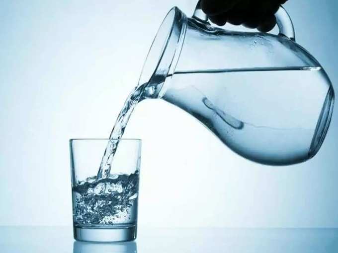 ​जास्त प्रमाणात पाणी प्या