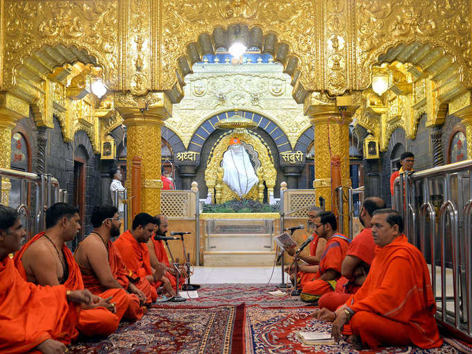 शिरडी साई बाबा मंदिर, महाराष्ट्र