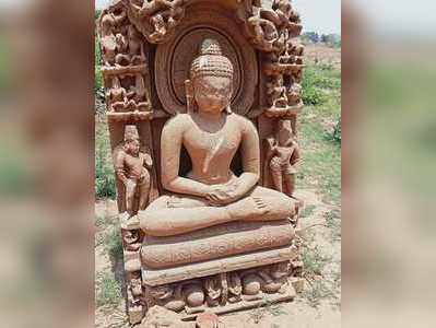 खेत से निकली भगवान आदिनाथ की मूर्ति, जैन समाज ने की मंदिर में स्थापित करने की मांग