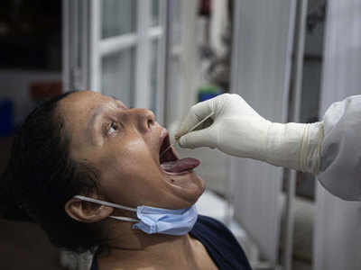 corona patient in india: देश में जारी कोरोना का कहर, 24 घंटे में सबसे ज्यादा 5,242 नए केस