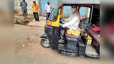 लॉकडाउनः शादी के लिए बचाए पैसों से खिला रहे प्रवासी मजदूरों को खाना, मिसाल बना ऑटो ड्राइवर