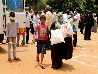 பசியால் வாடும் தொழிலாளர்கள்; ரேஷன் பொருட்களை வேறுபக்கம் திருப்பும் அரசியல்வாதிகள் - அதிர்ச்சி ரிப்போர்ட்!