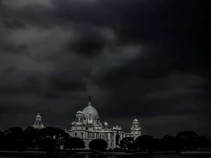 कोलकाता में तेज हवा और मौसम बिगड़ने की आशंका