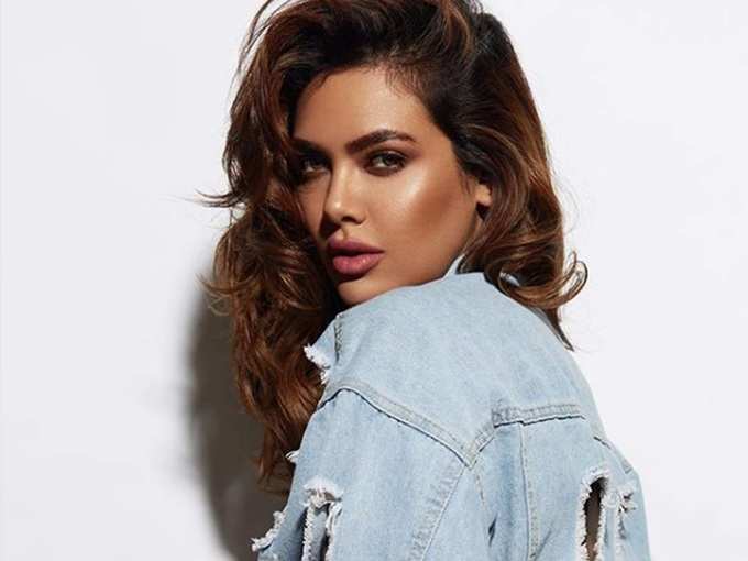 esha gupta