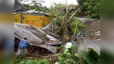 पश्चिम बंगाल: प्रवासी मजदूरों पर दोहरी मार, कोरोना ने रोजगार छीना, अम्फान ने उजाड़ दी छत