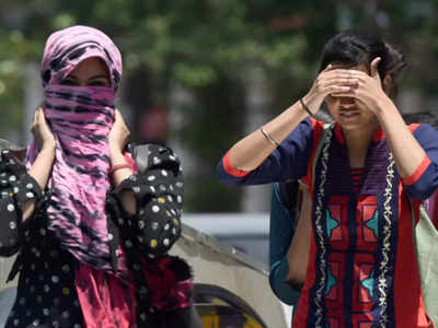 Delhi Weather Forecast: इस सीजन का सबसे गर्म दिन रहा गुरुवार, लेकिन मौसम ले सकता है करवट
