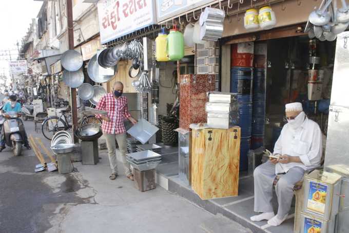 50 કરતા વધુ દિવસ બાદ મળી છૂટછાટો