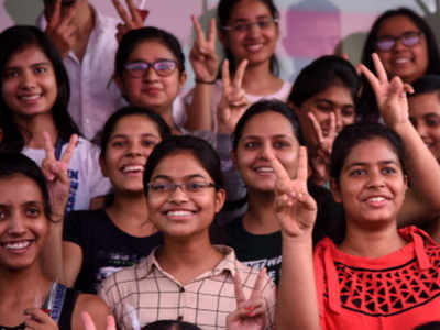 BSEB 10th Result 2020: आसान नहीं है टॉपर होना, दोबारा होता है टेस्ट