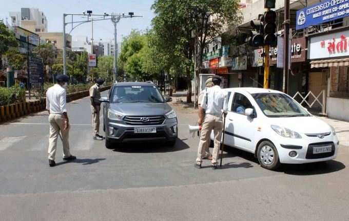 Pics: રંગીલું રાજકોટ જનતા કર્ફ્યુમાં સૂમસામ, કોરોનાથી બચવા ઘરમાં પૂરાયા લોકો