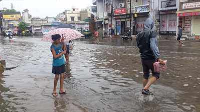 અમદાવાદમાં આજે પણ ભારે વરસાદની આગાહી, લોકોને ઘર બહાર ન નીકળવાની અપીલ