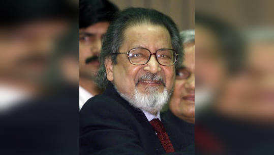 Nobel prize-winning author VS Naipaul dies at 85