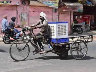 Delhi Weather Update: दिल्ली में 45 पर पारा,  आसमान से और बरसेगी आग