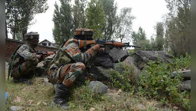 जम्मू-काश्मीर: कुलगाममध्ये चकमकीत २ दहशतवादी ठार