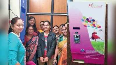 કાલુપુર રેલવે સ્ટેશન પર ₹5માં મળશે સેનિટરી નેપકિન