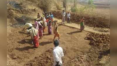 ગુજરાતમાં MNREGA અંતર્ગત કામ શોધનારા લોકોની સંખ્યા 1 વર્ષમાં વધીને બમણી થઈ