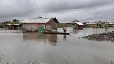 आसाम-मेघालयात पुराचा कहर;  सुमारे २ लाख लोकांना तडाखा