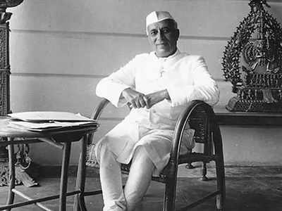 Jawaharlal Nehru Death Anniversary: चार बार हुई थी जवाहर लाल नेहरू को मारने की कोशिश, पुण्यतिथि पर जानिए उनके बारे में