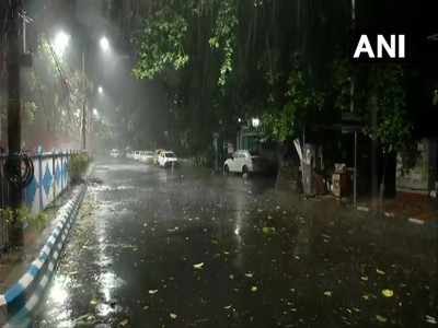 दिल्ली में 47 तो चुरू में 49 डिग्री पर टिका पारा, अगले 24 घंटों में इन शहरों में बारिश के आसार