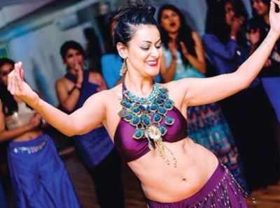 આમનો Belly Dance જોઈ લો, ચોક્કસ તમારા પેટને ટોણો મારશો 