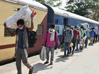 श्रमिक ट्रेनचा प्रवास या व्यक्तींसाठी धोक्याचा; रेल्वेचं आवाहन