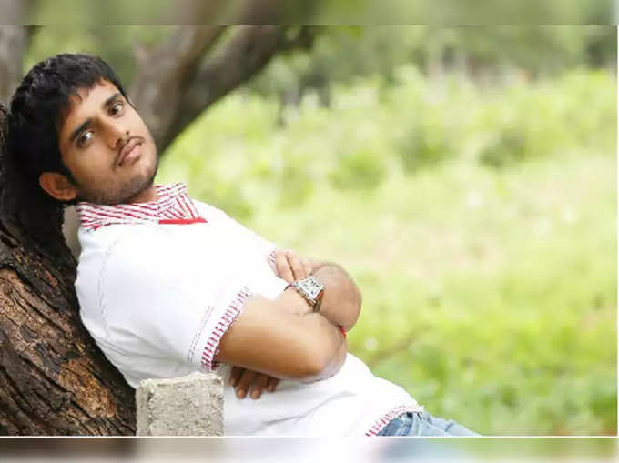 தெலுங்கு நடிகர் யசோ சாகர் 19, டிசம்பர் 2012 அன்று கார் விபத்தில் சிக்கி மரணம் அடைந்தார்.