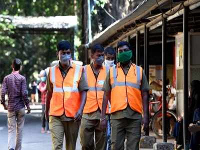 ಭಾನುವಾರದ ಕರ್ಫ್ಯೂ ವಾಪಸ್‌: ರಸ್ತೆಗಿಳಿದ ಬಿಎಂಟಿಸಿ, ಮಾರ್ಕೆಟ್‌ಗಳಲ್ಲಿ ಜನಸಂದಣಿ