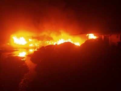 भीलवाड़ा  की टायर फैक्ट्री में लगी भीषण आग, करोड़ों का सामान जलकर हुआ खाक