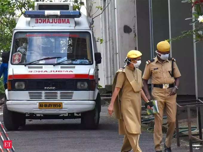 ​ಮತ್ತೆ ನಾಲ್ವರು ಪೊಲೀಸರಿಗೆ ಕೊರೊನಾ ಪಾಸಿಟಿವ್!