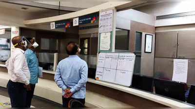टोपे अचानक पाहणीसाठी गेले! मुंबईतील चार बड्या रुग्णालयांना दणका