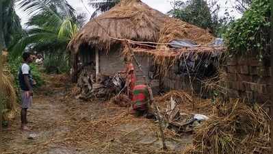 ত্রাণে ব্রাত্য স্যানিটারি প্যাড, এগিয়ে এল স্বেচ্ছাসেবী গোষ্ঠী