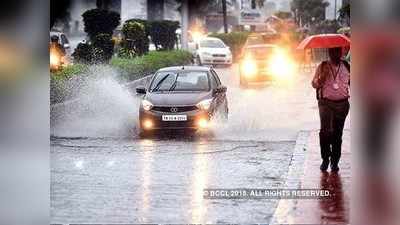 Cyclone Nisarga: बीएमसी की अपील- कार से जा रहे हैं तो हथौड़ा साथ लेकर चलें