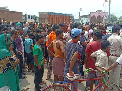 ट्रक से कुचलकर मजदूर की मौत, नाराज ग्रामीणों ने NH-31 जामकर किया हंगामा
