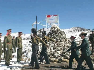 Ladakh Standoff: भारत-चीन के सैन्य कमांडरों की अहम बैठक आज, क्या सुलझ पाएगा विवाद?