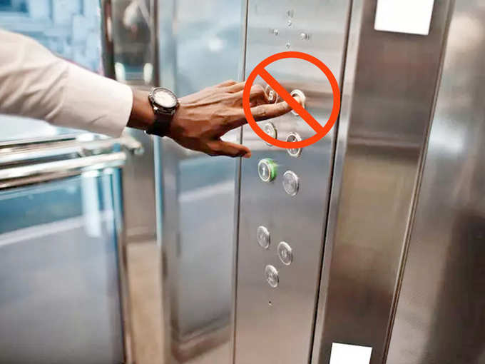 ​लिफ्ट में सावधानी