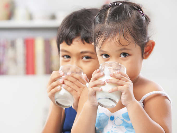 kids milk drinking