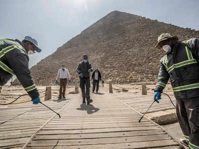 कोविड संकट के बावजूद पर्यटन स्थल खोलेगा मिस्र