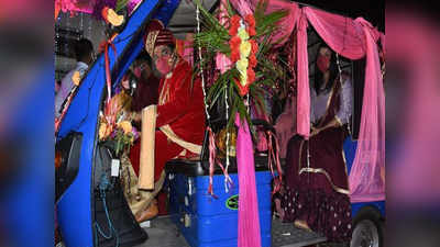 Indian idol के सिंगर अभिषेक मिश्रा शादी के बाद अपनी सिमरन को लेकर यूं ई-रिक्शा पर सवार होकर निकले