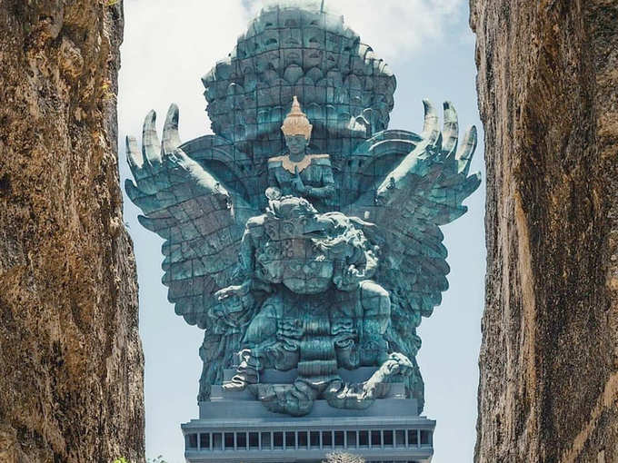 बाली द्वीप पर मौजूद है प्रतिमा