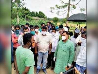 শ্রমিক স্পেশালে মৃত শিশুর দেহ গ্রামে ফিরতে নামল ঢল