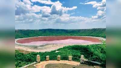 महाराष्ट्र: लोनार झील का पानी गुलाबी होने की वजह की पड़ताल करेंगे वैज्ञानिक