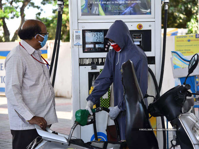 सात दिवसांत पेट्रोल ३ रुपयांनी तर डिझेल ४ रुपयांनी महागले