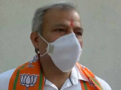 दिल्ली में लोगों को काढ़ा पिलाकर कोरोना से लड़ने के लिए तैयार करेगी BJP