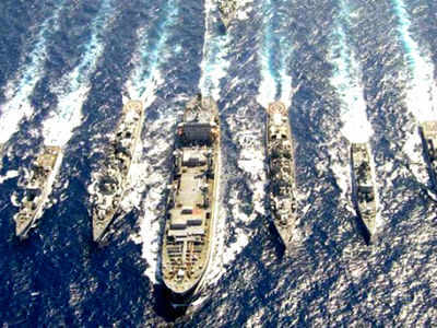भारत-चीन नियंत्रण रेषेवर तणाव; नौदलाच्या नौका अरबी समुद्रात सज्ज