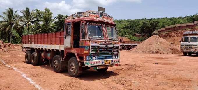 ​ಸಿಮೆಂಟ್‌ ತಂದ ಲಾರಿಯಲ್ಲೇ ಮುರ ಮಣ್ಣು ಸಾಗಾಟ