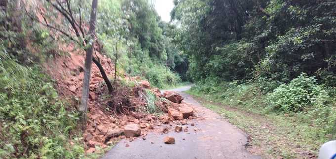 ಕರಿಕೆ-ಭಾಗಮಂಡಲ ರಸ್ತೆ