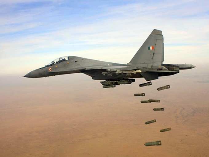 वायु सेना की ताकत में भी भारत मजबूत