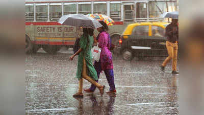 मुंबई: मॉनसून की पहली तेज बारिश से मौसम हुआ सुहाना