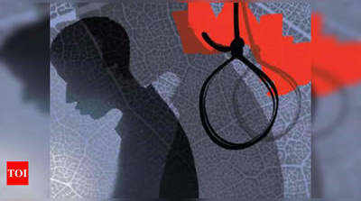 commits suicide in Pune: धक्कादायक; पुण्यात चिमुरड्यांना ठार करून पती-पत्नीचा गळफास