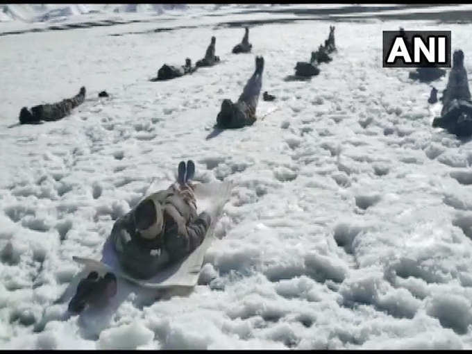 18000 फीट की ऊंचाई पर योग